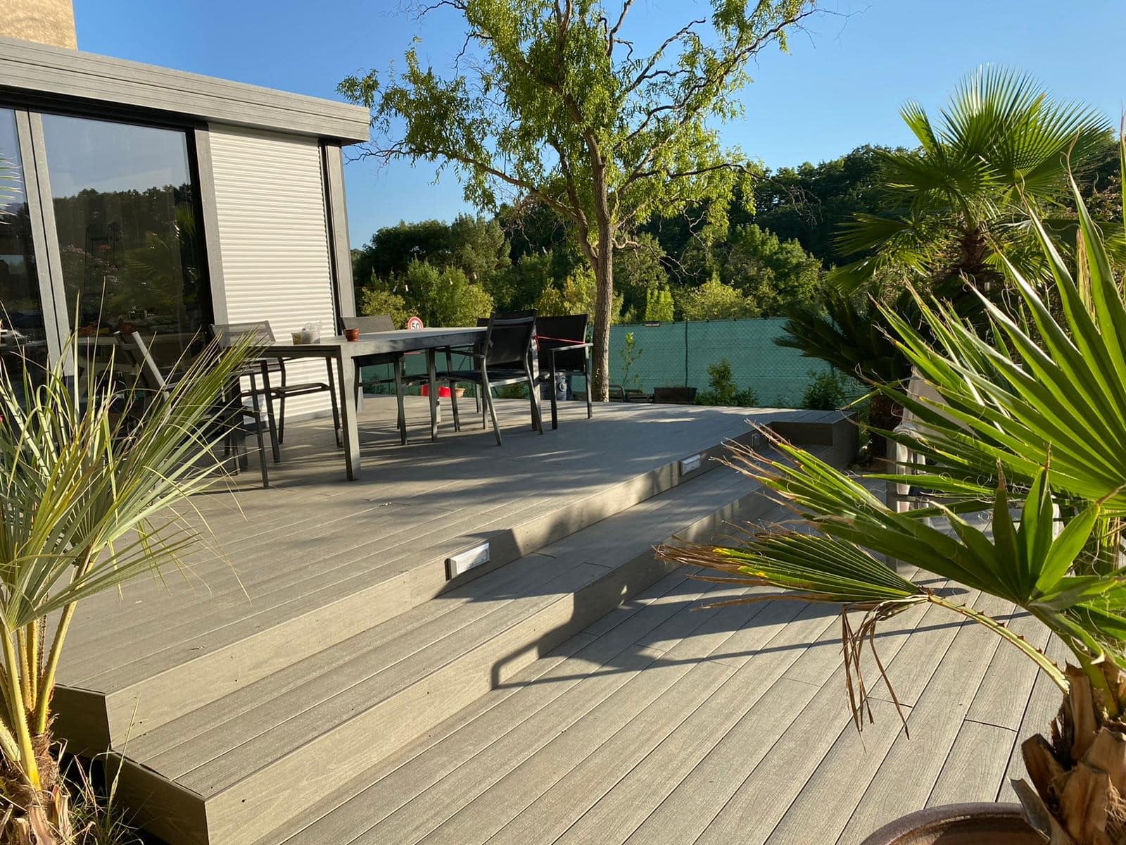 Terrasse et escalier en bois composite à Gignac