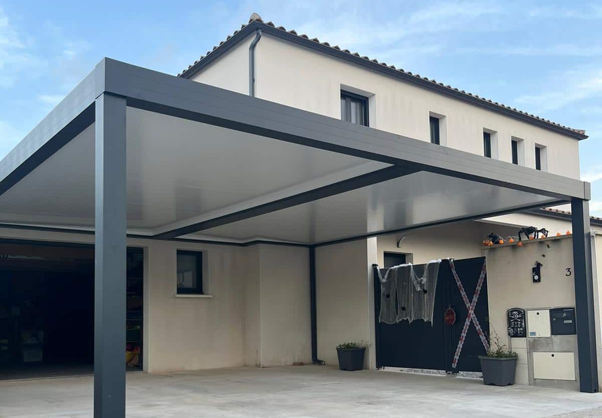 Aménagement extérieur : carport-abri-de-voiture