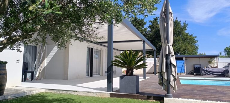 DOUBLE PERGOLA ALUMINIUM ADOSSÉE