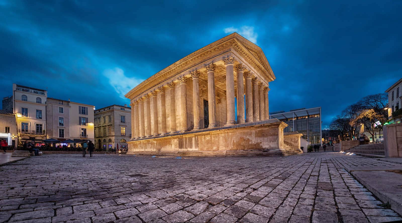 ville de nîmes